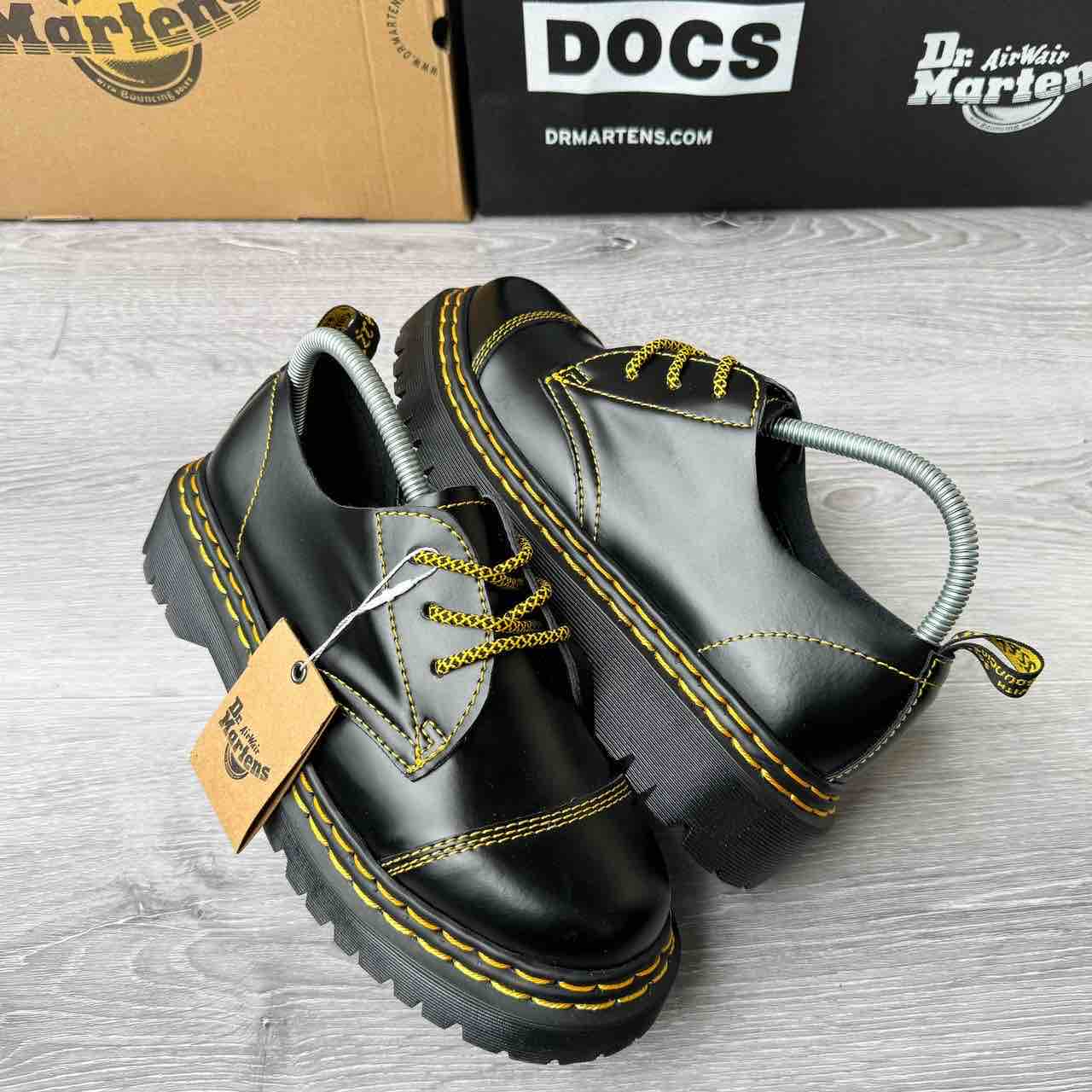 DOC MARTENS