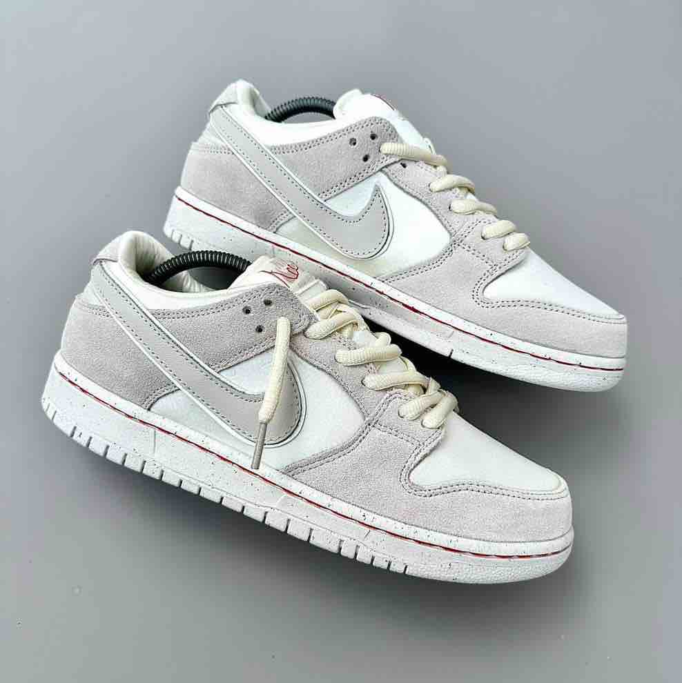 NIKE SB DUNK LOW- LIGHT BONE