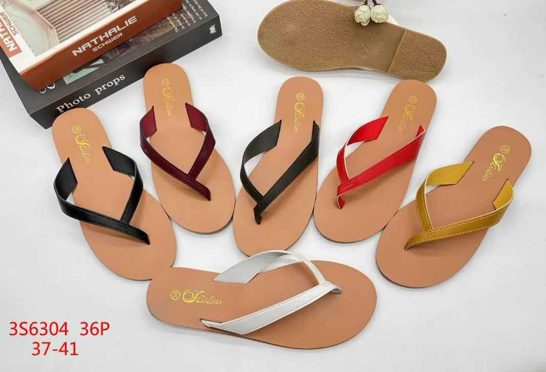 slippers 
