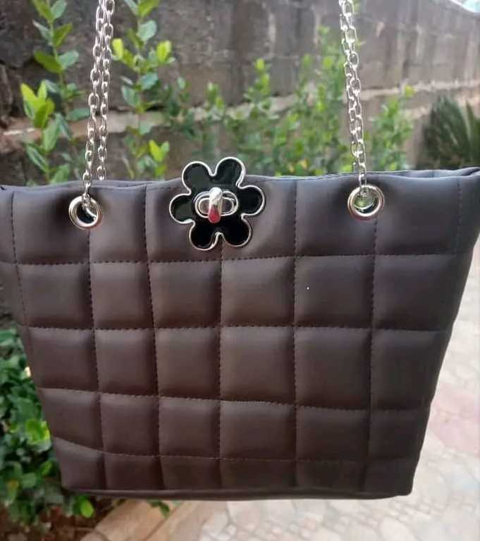 Hand bag