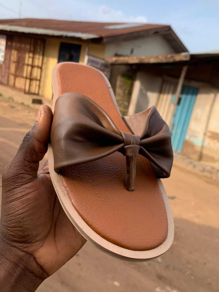 slippers 