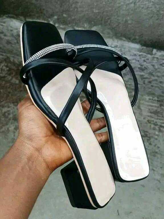 slippers
