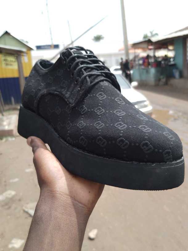 Gucci derby 