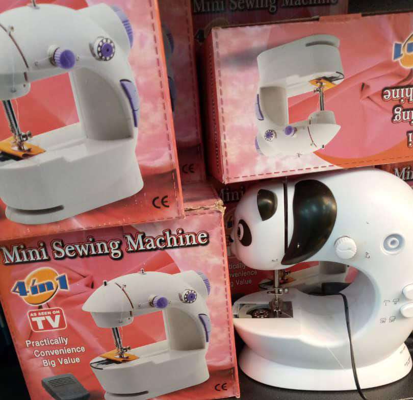 Mini sewing machine 