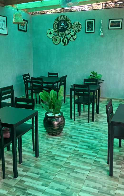 DAILY DINE-IN SERVICES 