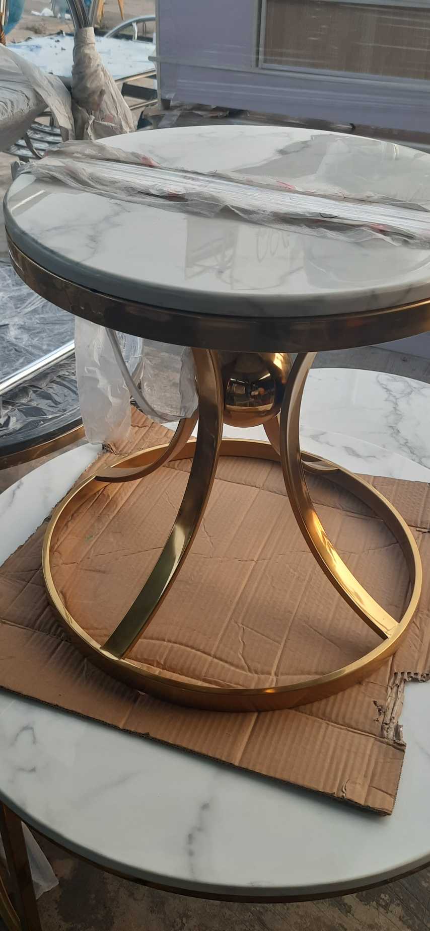 marble centre table 