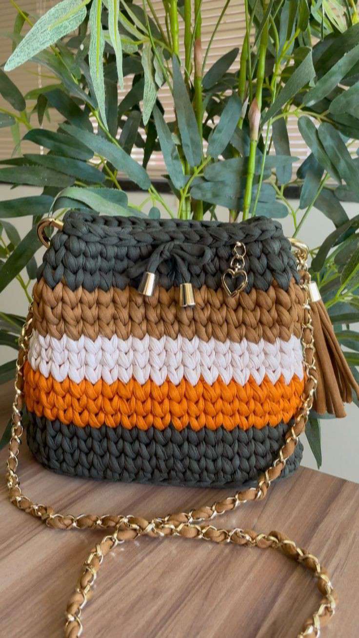 Spacious multicolor stepped Handbag 