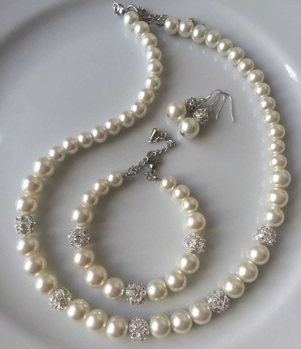 Pearl jewelry set 