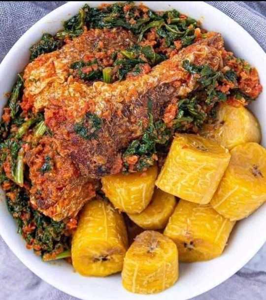 Plantain and vegetable sauce