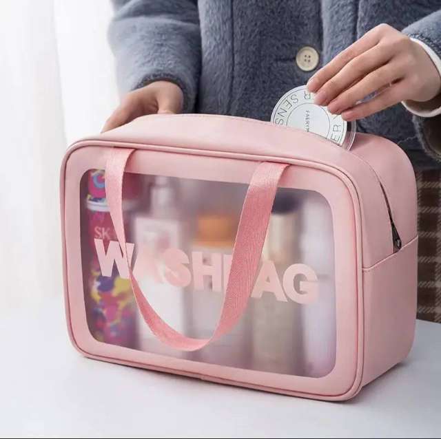 Chic Cosmetic Carryall