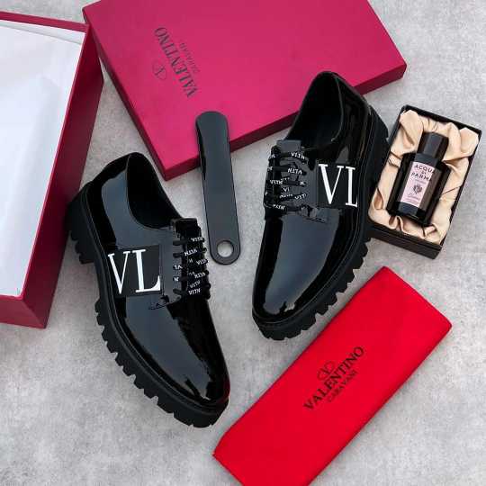 ORIGINAL VALENTINO CORPORATE SHOE Strong