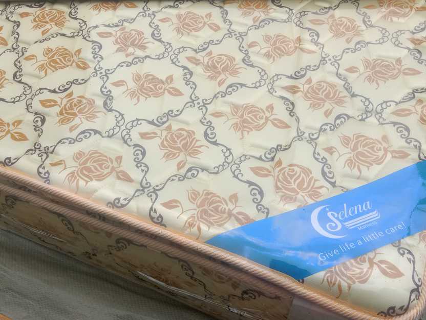 Semi orthopedic foreign mattress 