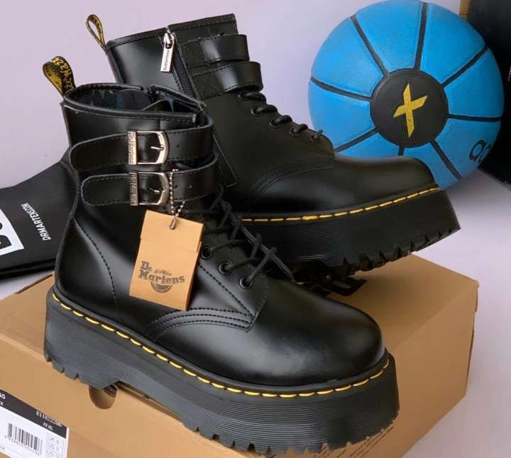 DR MARTENS 1460