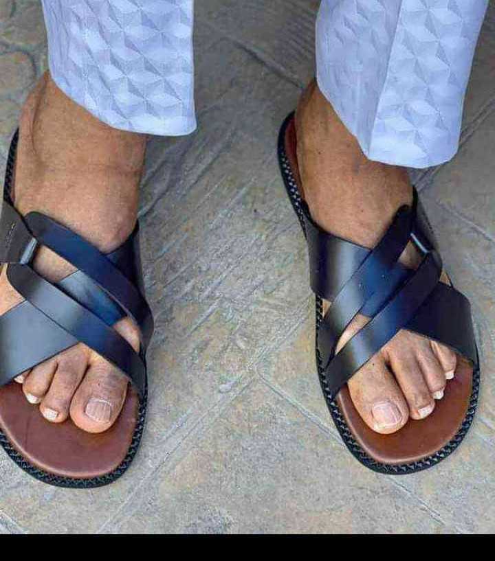 man/guys slipper