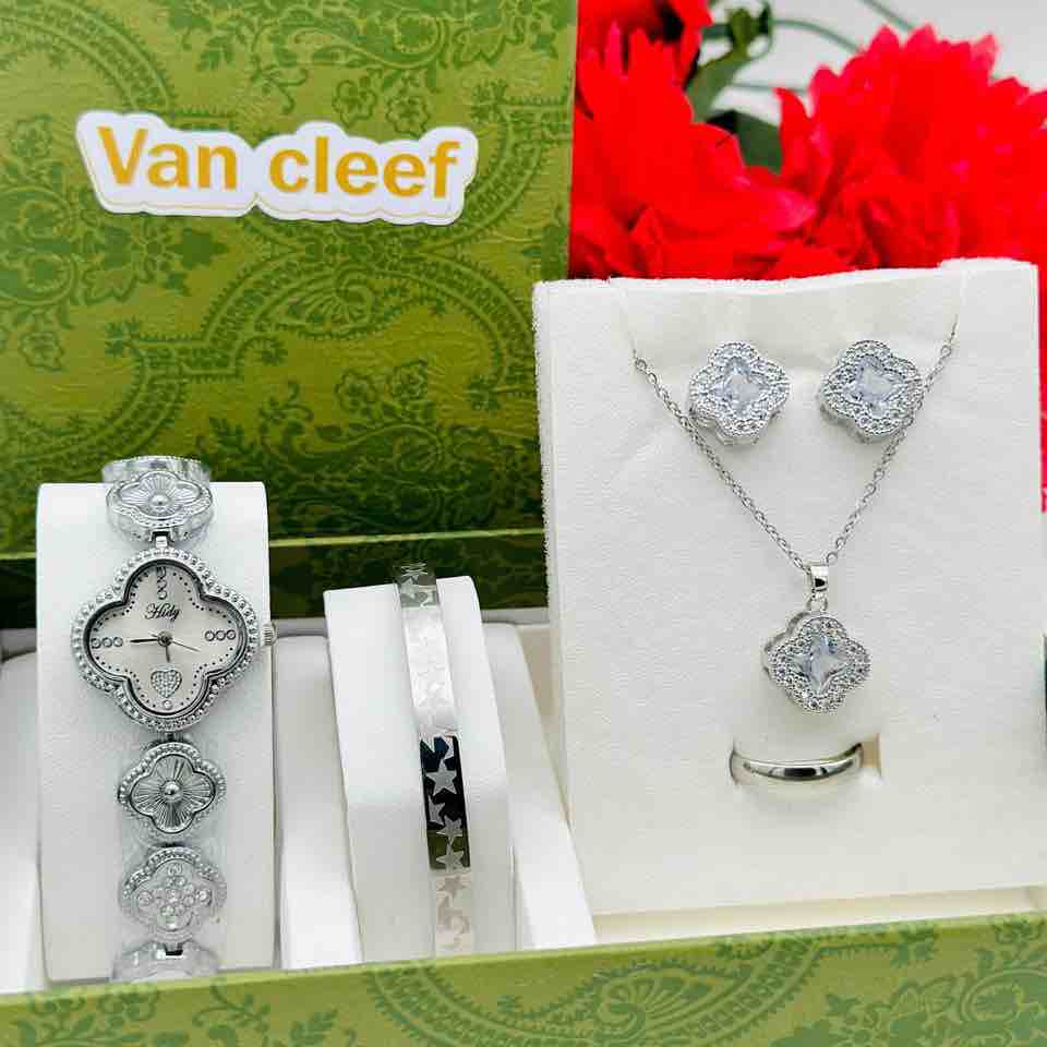 Van Cleef silver set 