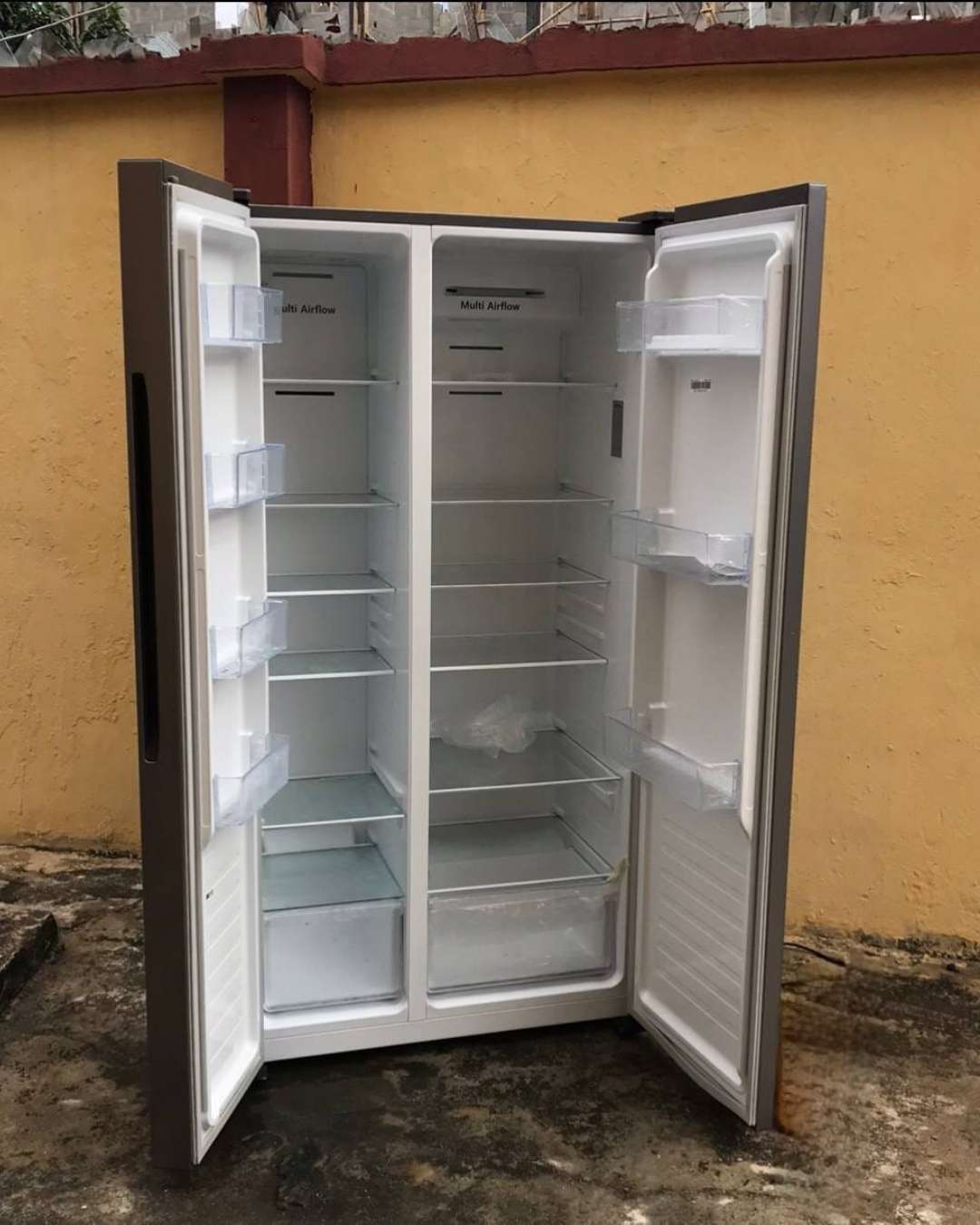 2 Weeks Used Hisense 518L refrigerator 