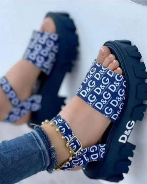 lovely lady's sandals 