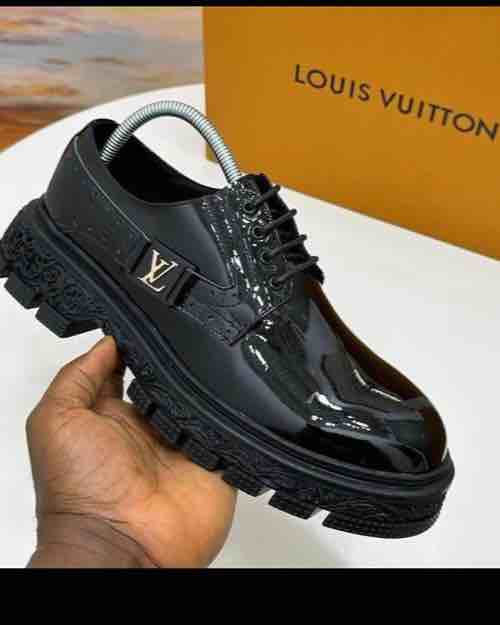 ORIGINAL LOUIS VUITTON SHOES🔥👞