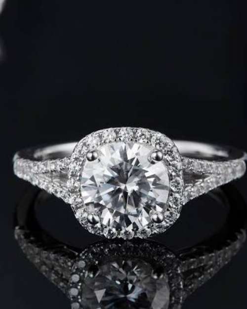 Sparkling Silver Moissanite Engagement Ring