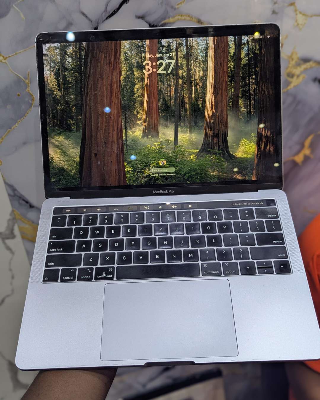 MacBook Pro 2018 13-inch with Touch Bar