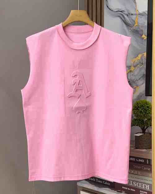 Men sleeveless.