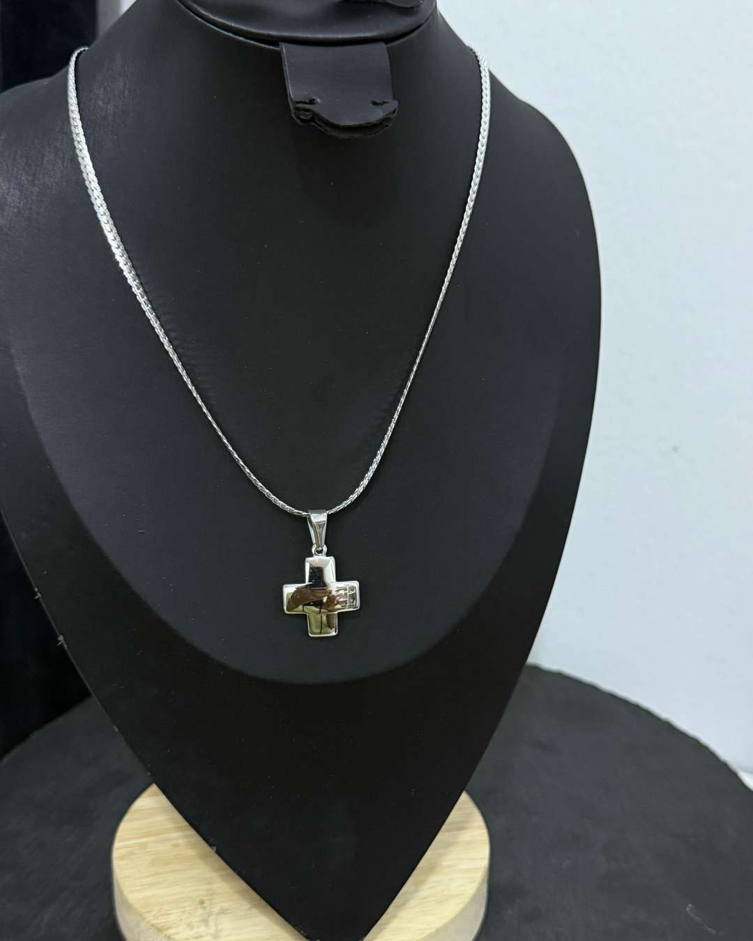 Perez Men Necklace