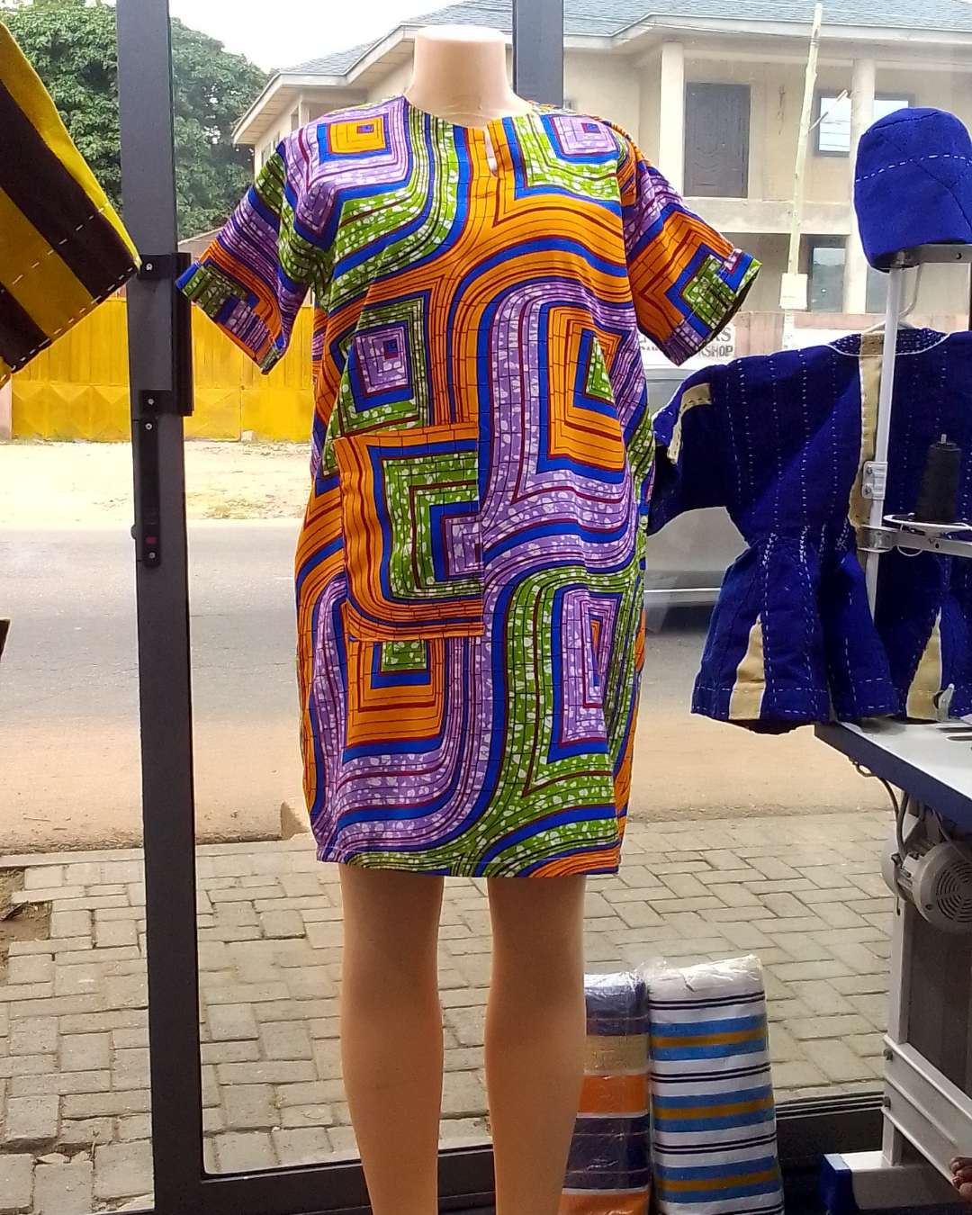 Women's Knee-Length Loose Fitting Dress