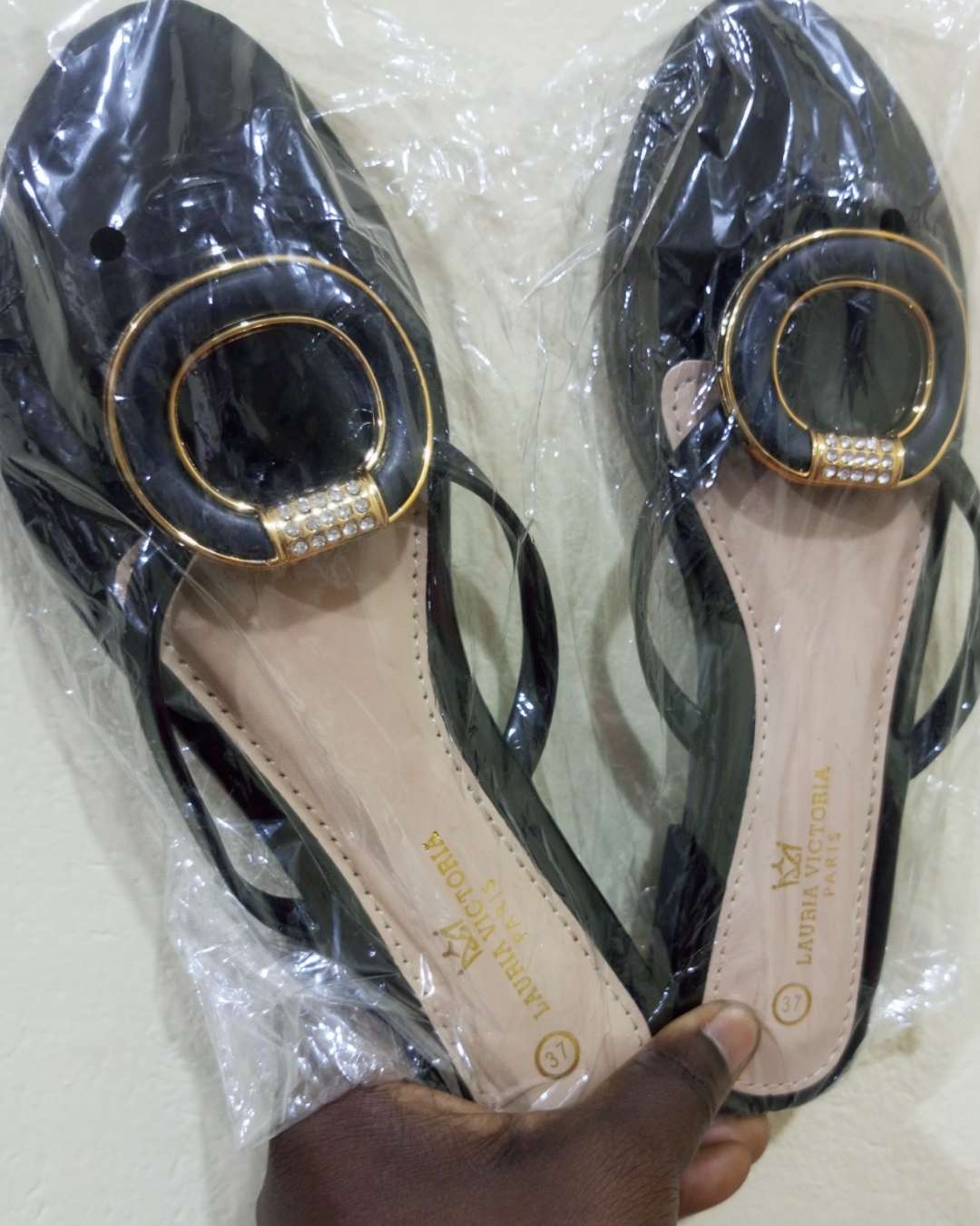 Slippers 