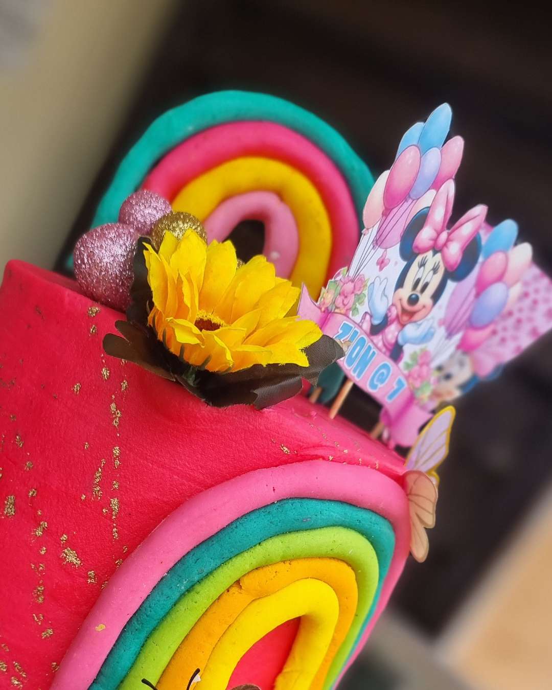 4layers of different flavours cover with