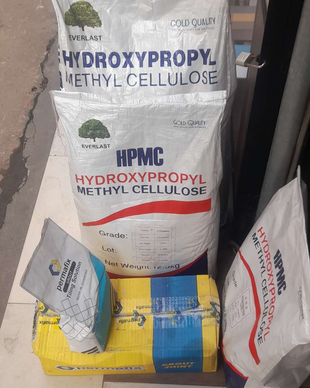 quality tiles adhesive