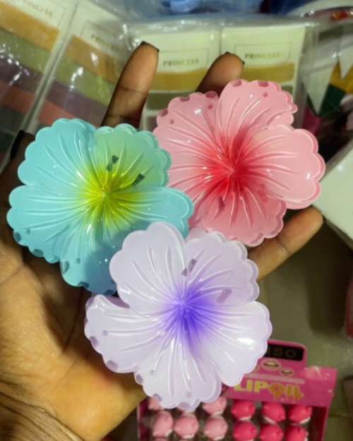 Flower clip