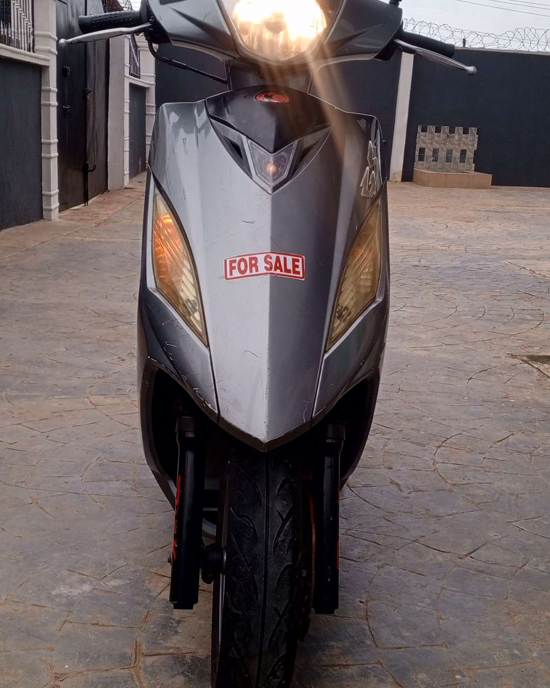 kymco g5 125cc scooter bike 