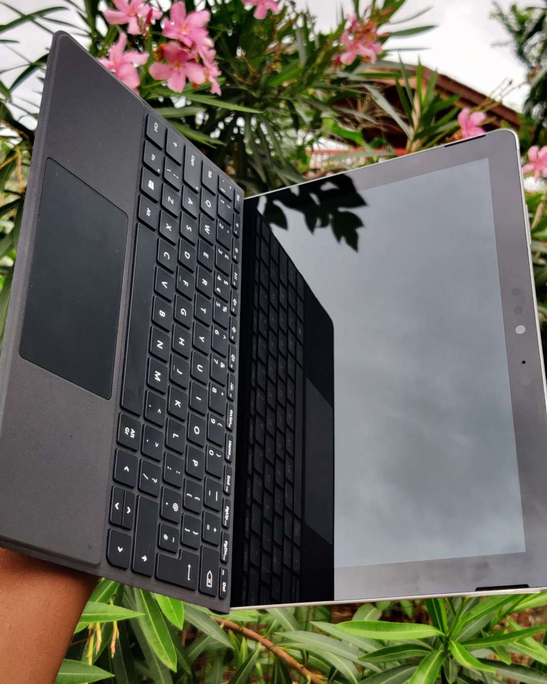Microsoft Surface Go 