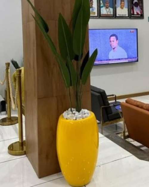 Classic Fiberglass Potted Flowers