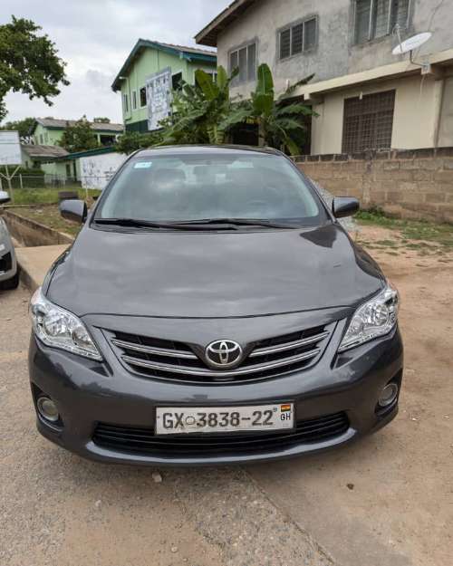 Toyota Corolla LE 2013