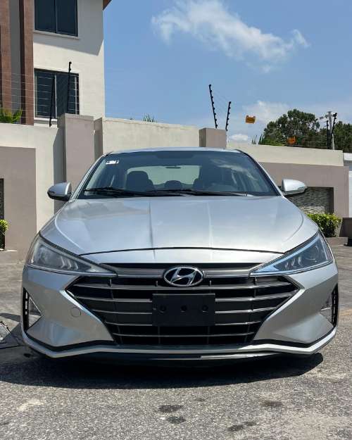 2019 Elantra SE 
