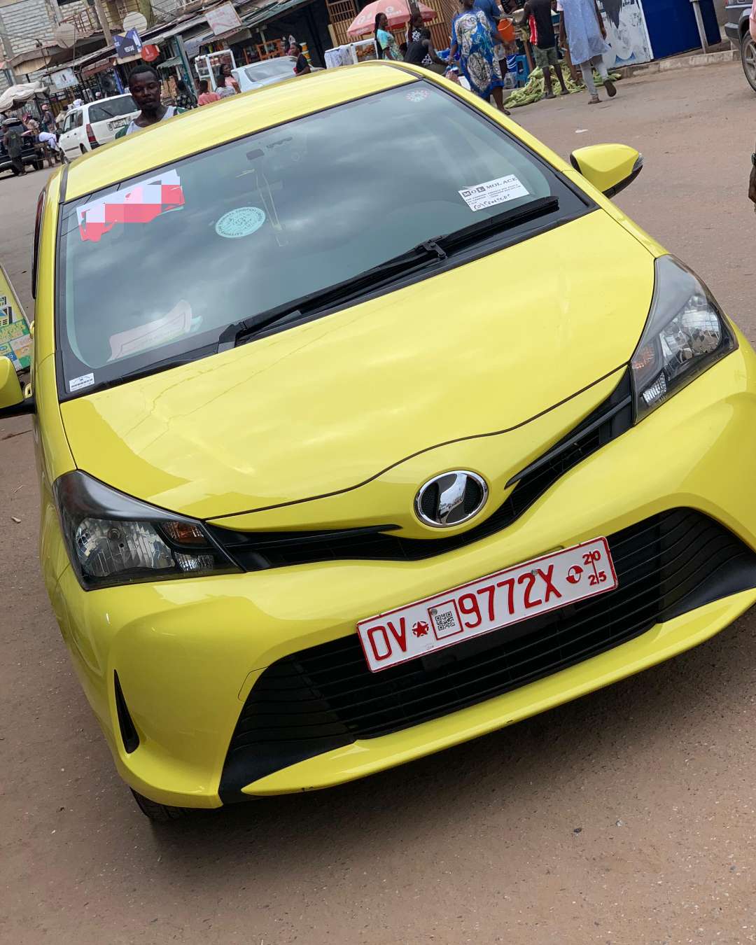 2015 TOYOTA VITZ 
