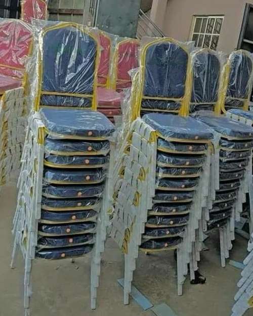 banquet chairs 