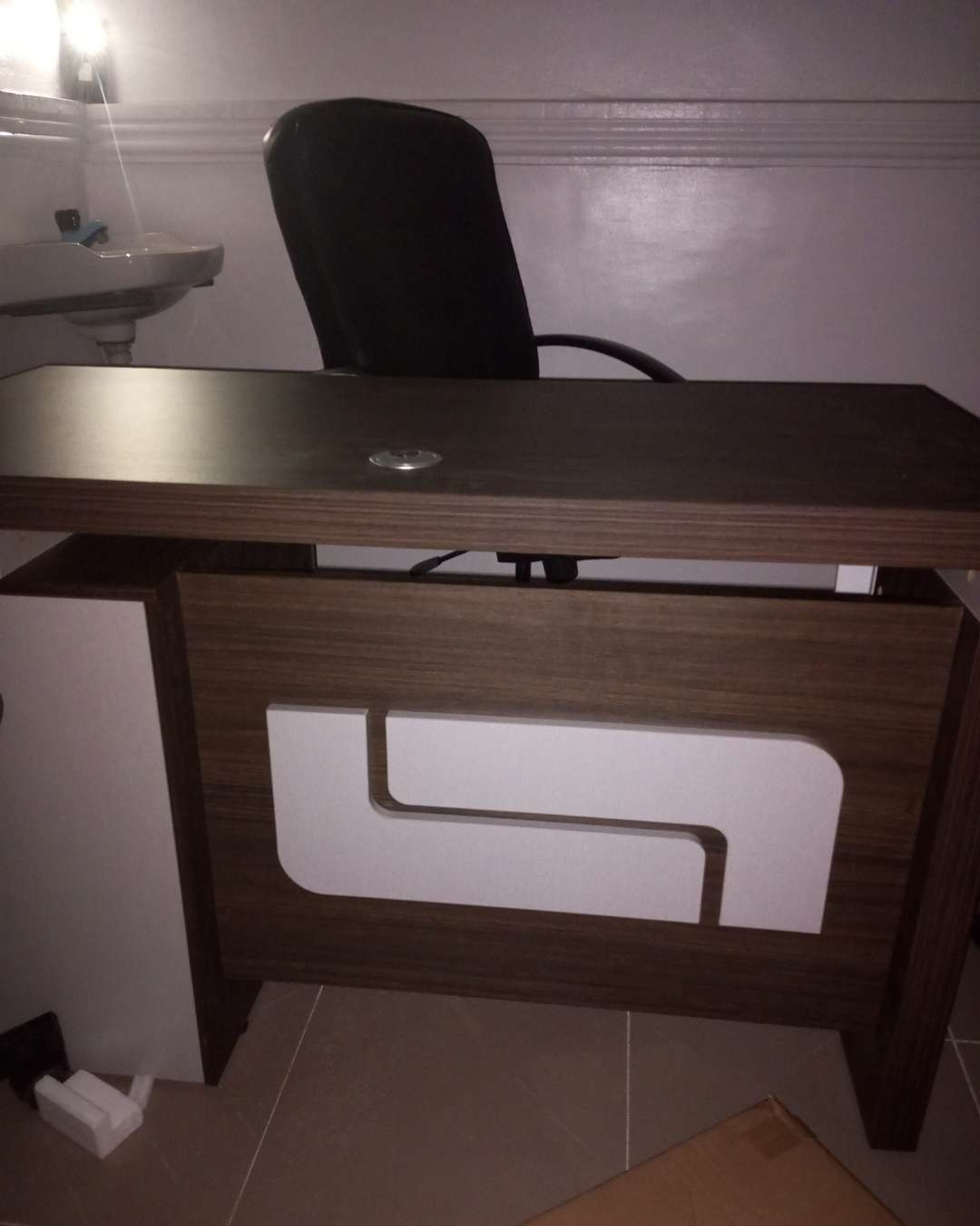 Modern Office Table