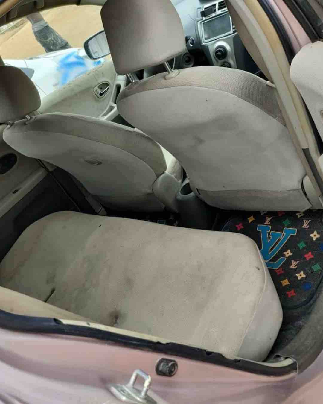 2010 Toyota Vitz