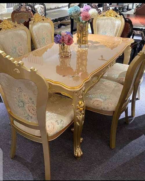 morden royal dining table by 6 seaters 