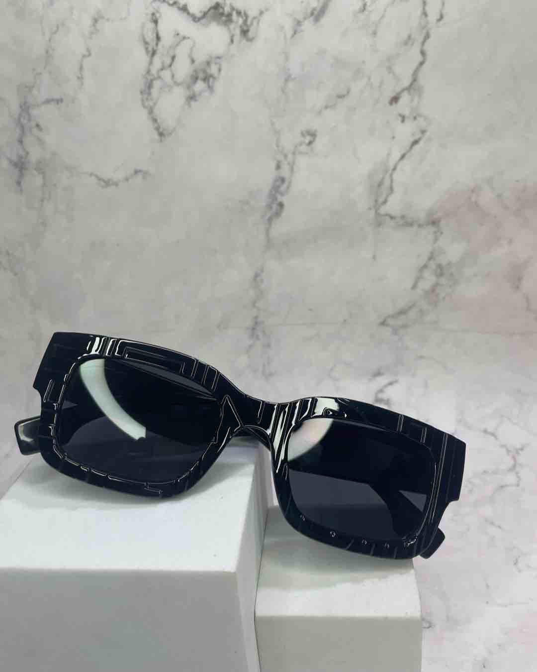 Monroe glasses