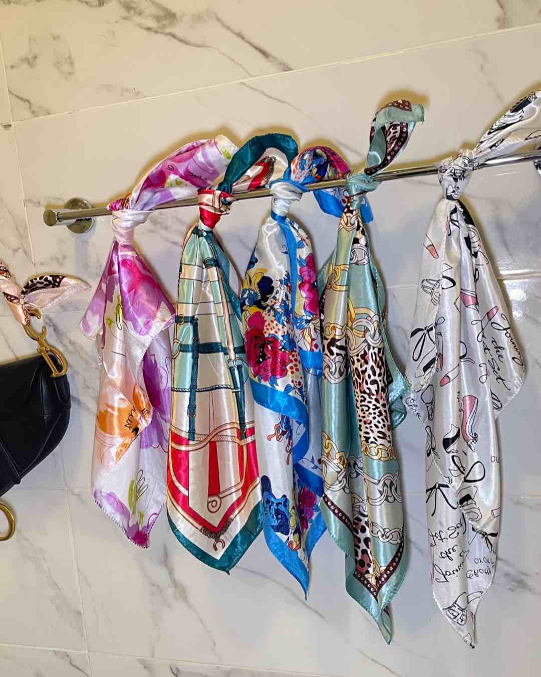 Neckerchief/Neck scarf 