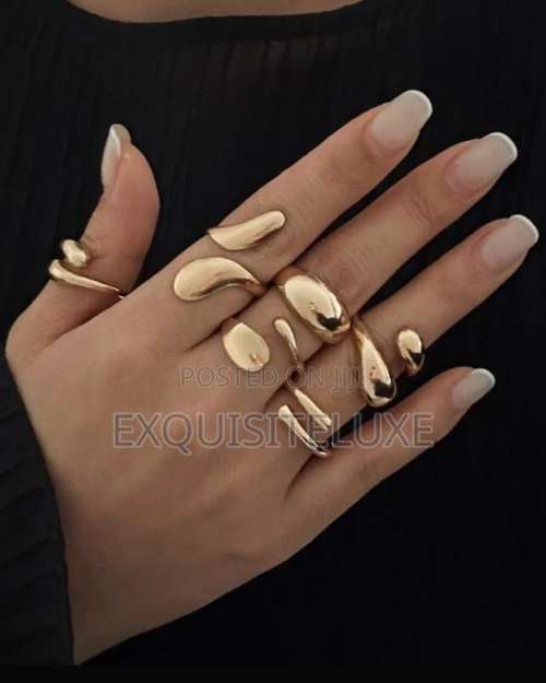 Sparkling Knuckle Rings