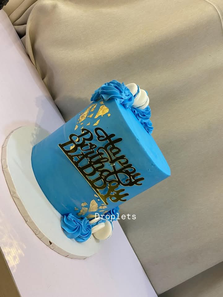 Butter Icing Cake 12 Inches