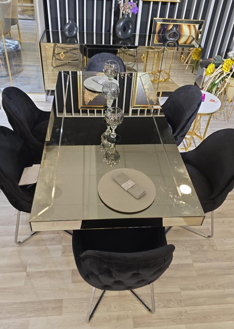Elegant Glass Dining Table