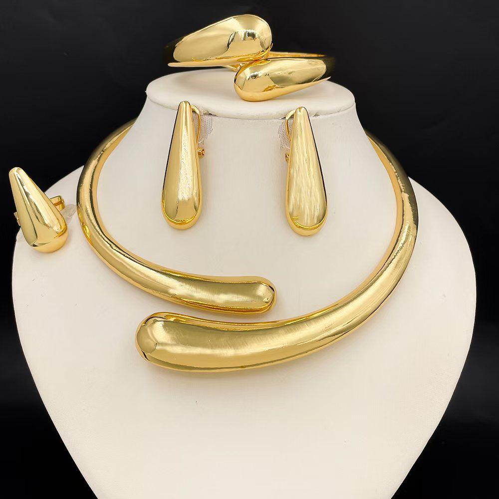 Elegant Gold Jewelry Set
