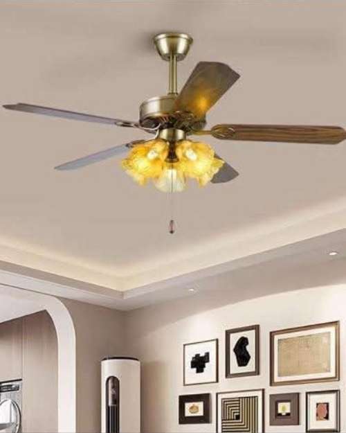 5 Blade Wooden Fanlight with Glass Light