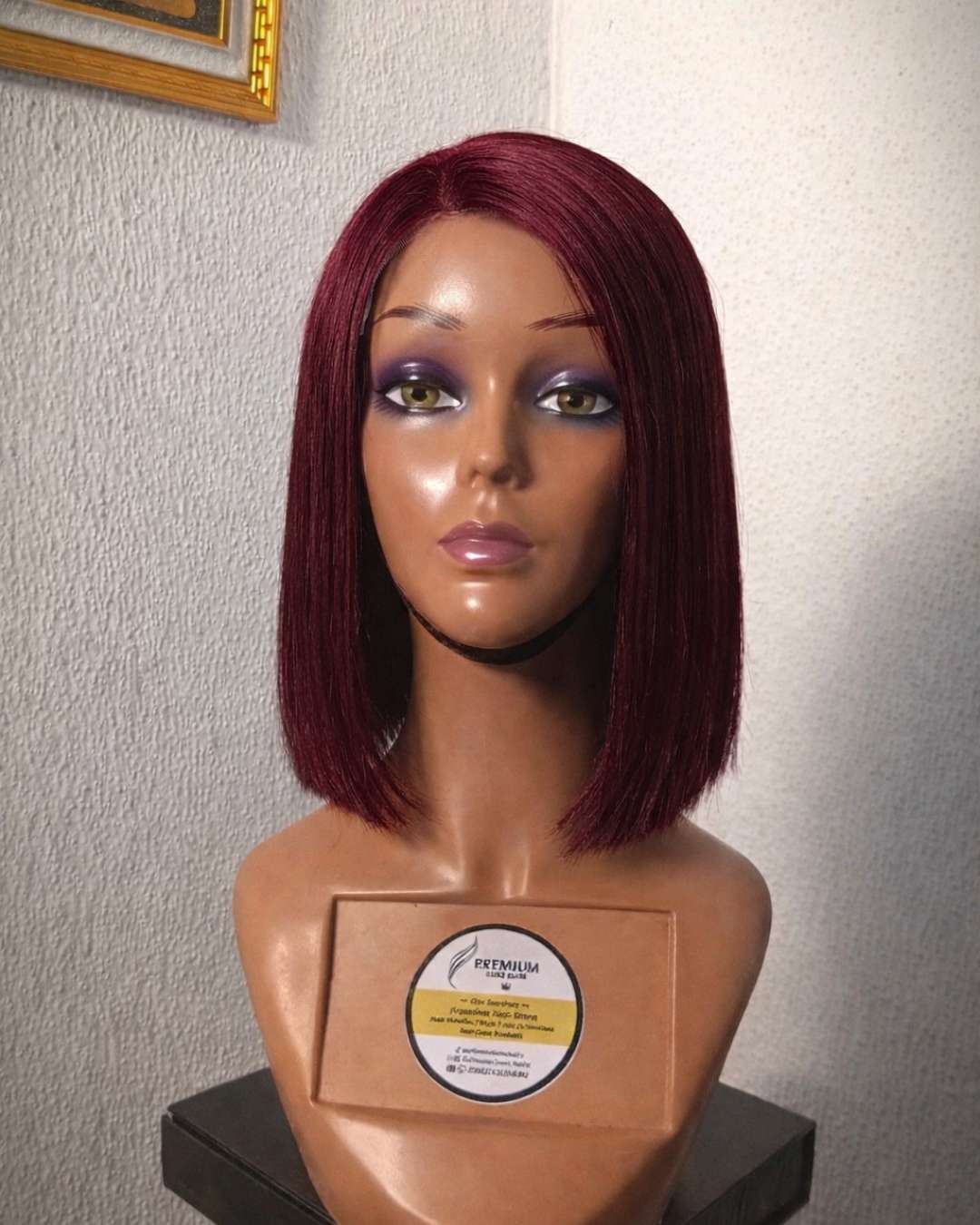 10 inches bob wig. 100% Human hair 