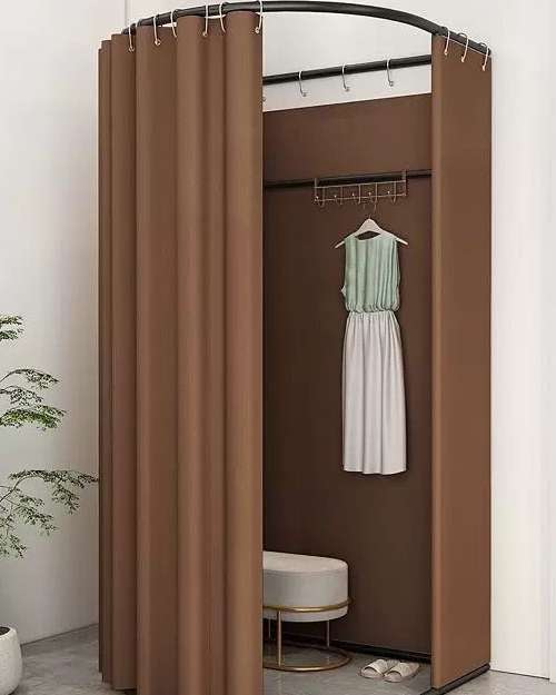 Fitting Room 